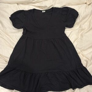 Aritzia Sunday best black dress